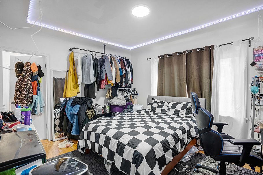 285 E 48th Avenue Vancouver, BC - 18