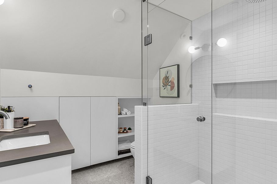 108 W 18th Avenue Vancouver, BC - 24