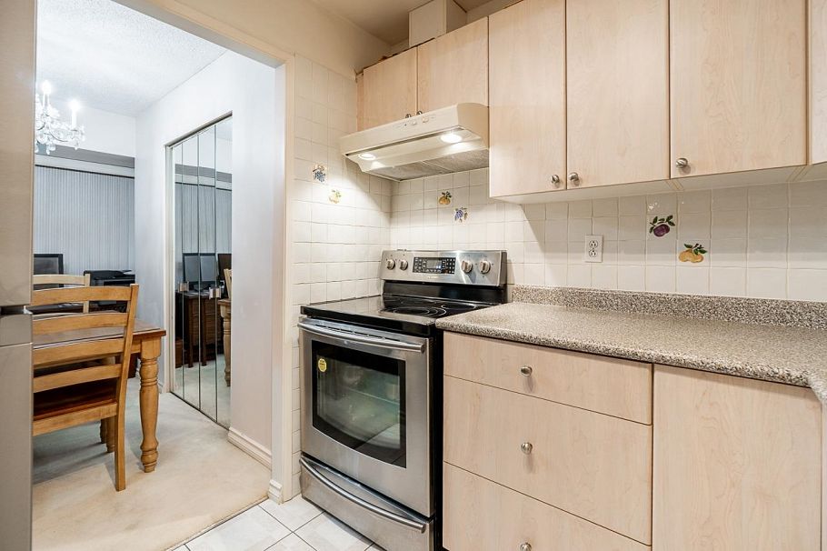 605 1405 W 15th Avenue Vancouver, BC - 13