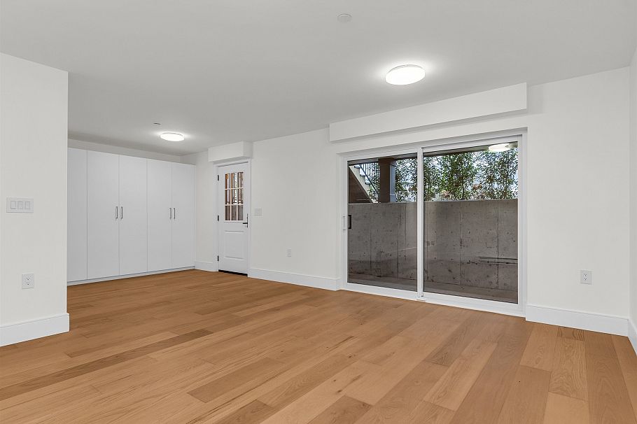 108 W 18th Avenue Vancouver, BC - 32