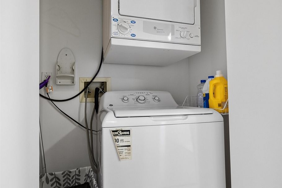 2205 1200 Alberni Street Vancouver, BC - 25