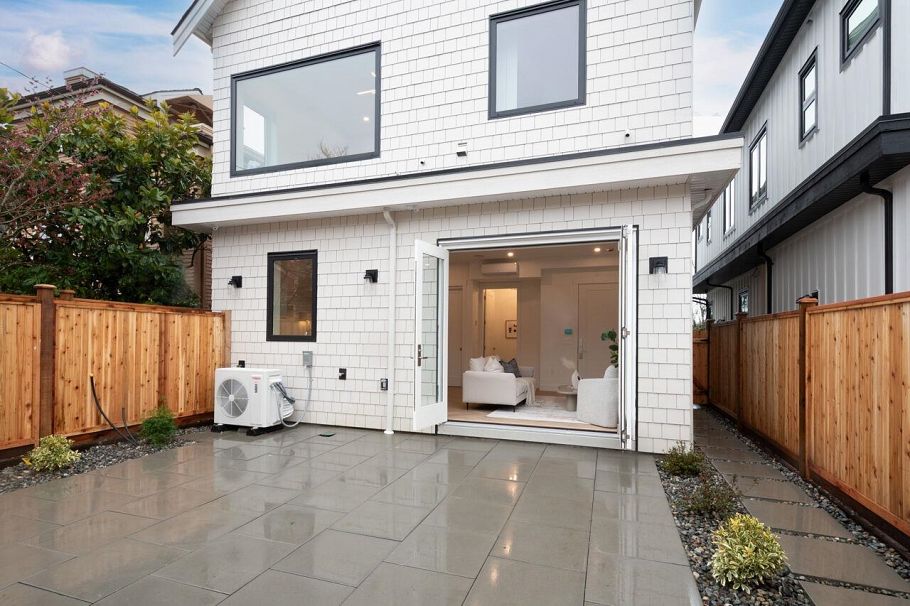 4424 W 4th Avenue Vancouver, BC - 36