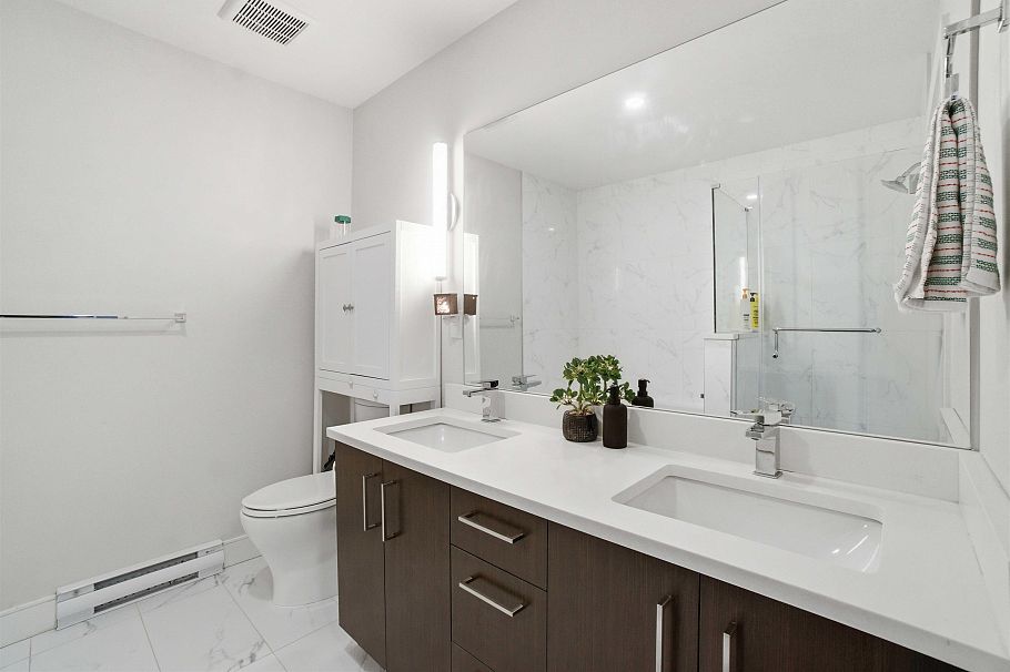 204 1633 Tatlow Avenue North Vancouver, BC - 23