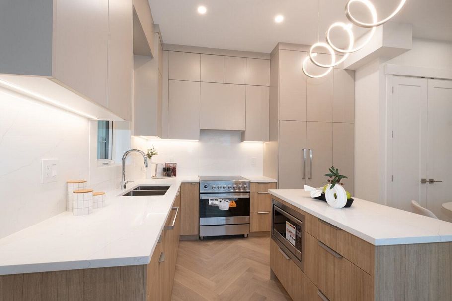 4426 W 4th Avenue Vancouver, BC - 28