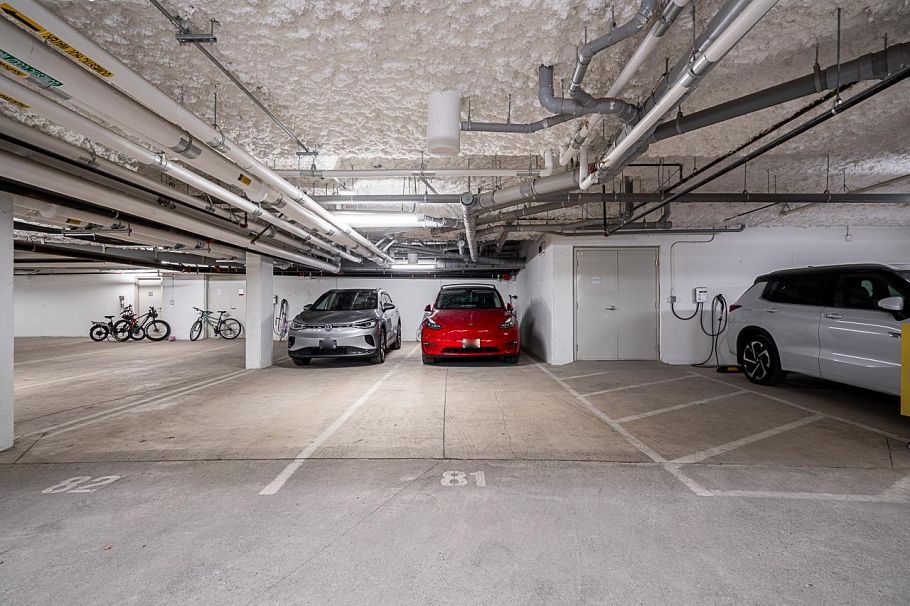 103 2035 Glenaire Drive North Vancouver, BC - 39