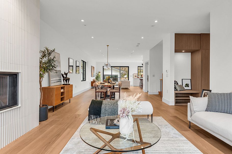 108 W 18th Avenue Vancouver, BC - 4