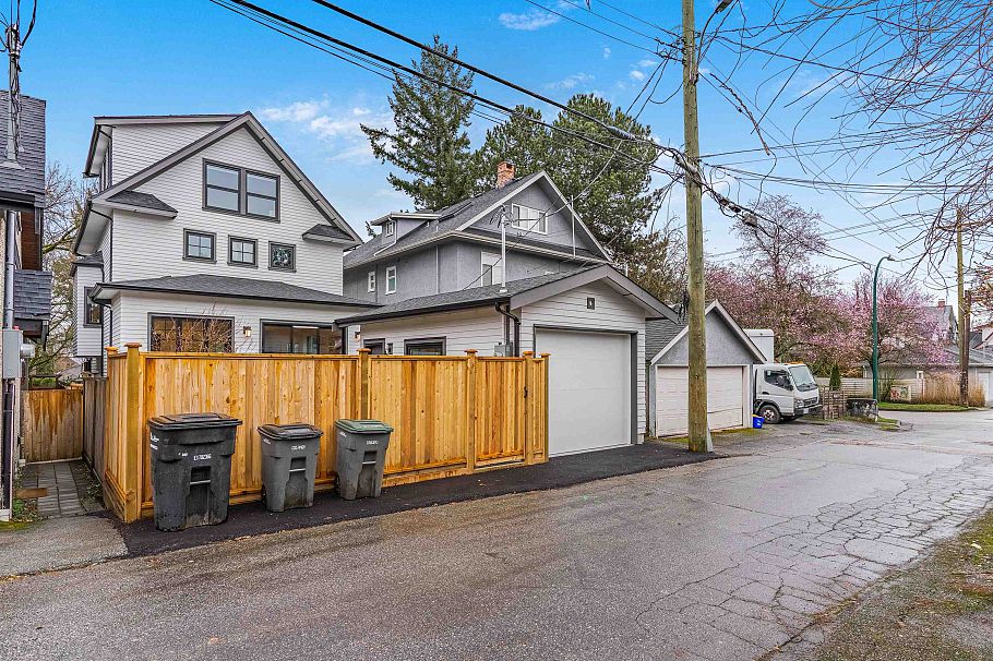 108 W 18th Avenue Vancouver, BC - 37