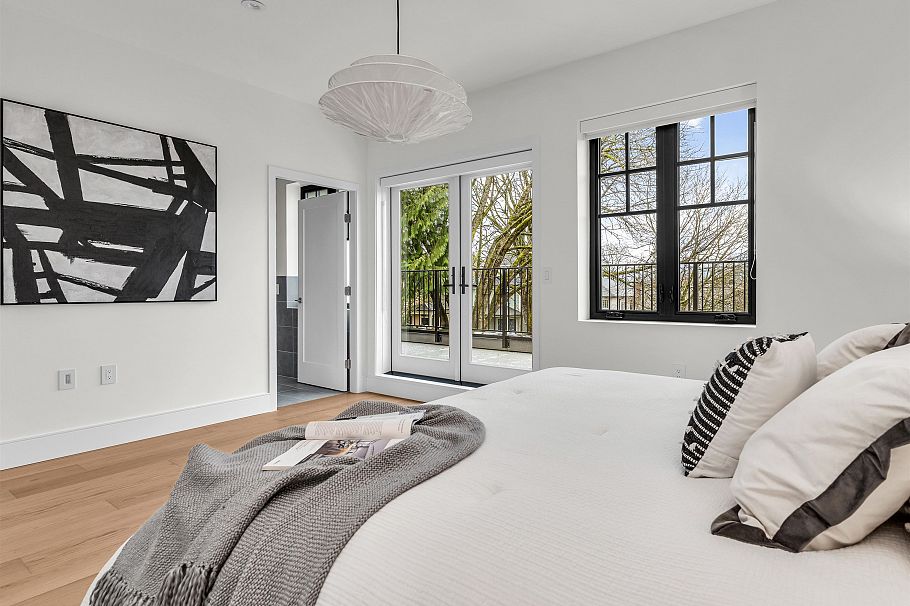 108 W 18th Avenue Vancouver, BC - 15