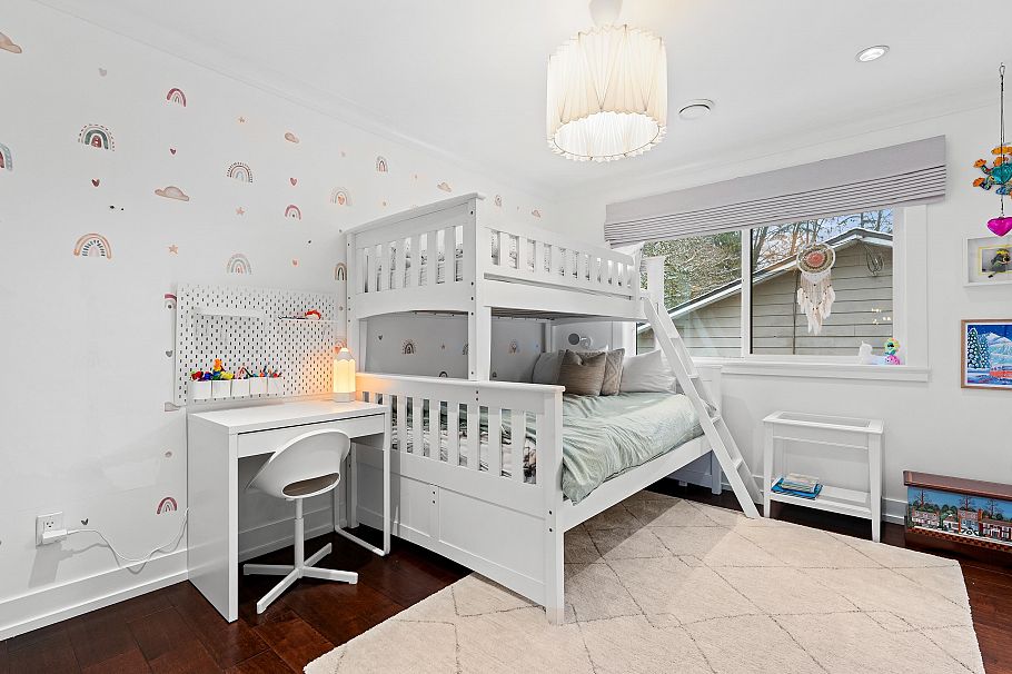 3360 Baird Road North Vancouver, BC - 27