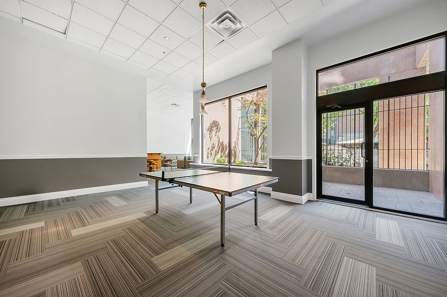 309 1189 Howe Street Vancouver, BC - 25