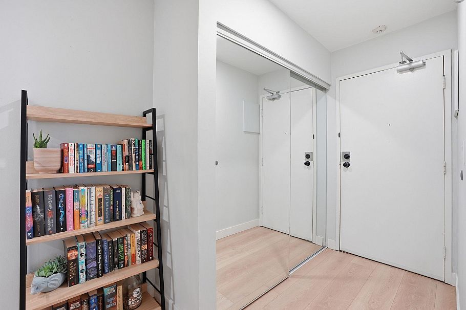 303 1516 Charles Street Vancouver, BC - 24