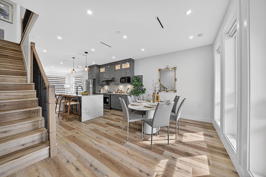 514 W 60th Avenue Vancouver, BC - 5