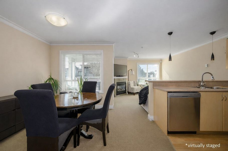 201 128 W 21st Street North Vancouver, BC - 2