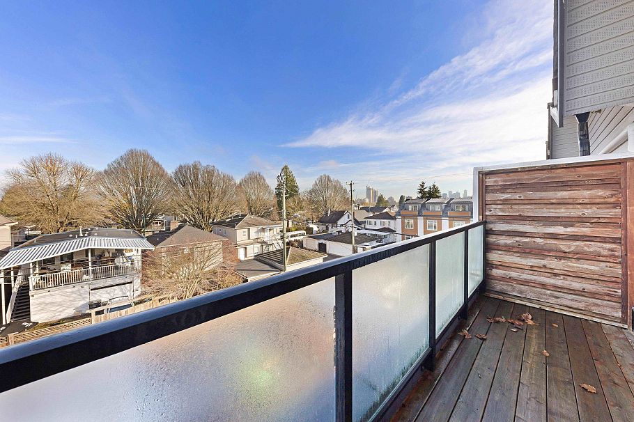 2763 Duke Street Vancouver, BC - 15