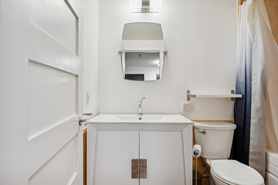 211 336 E 1st Avenue Vancouver, BC - 18