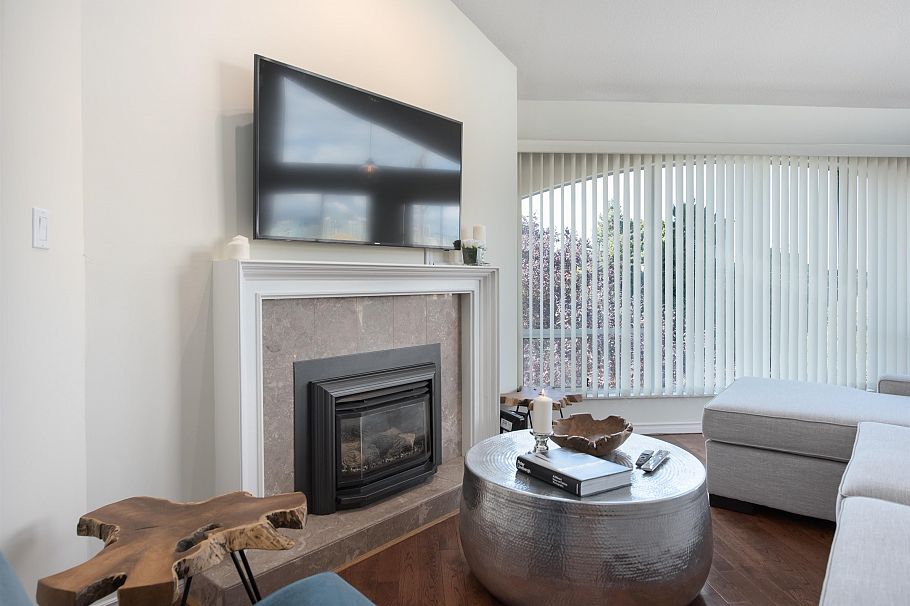 L01 788 W 8th Avenue Vancouver, BC - 12