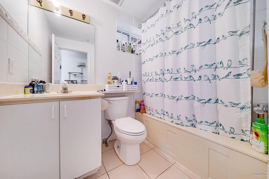 6575 Raleigh Street Vancouver, BC - 6