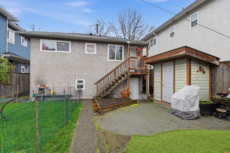 2935 Victoria Drive Vancouver, BC - 16