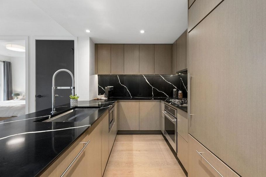 205 5089 Quebec Street Vancouver, BC - 17