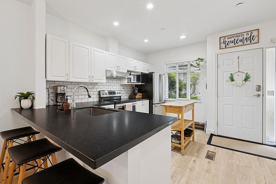 8528 Lighthouse Way Vancouver, BC - 10