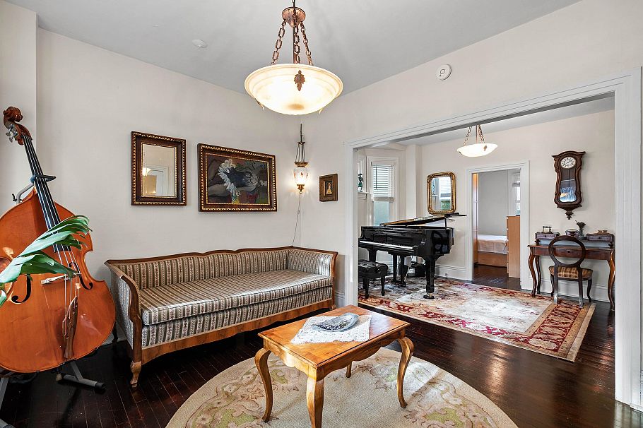 1829 1831 W 2nd Avenue Vancouver, BC - 15