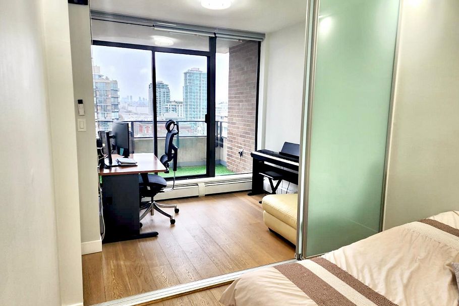 1002 170 W 1st Street North Vancouver, BC - 15