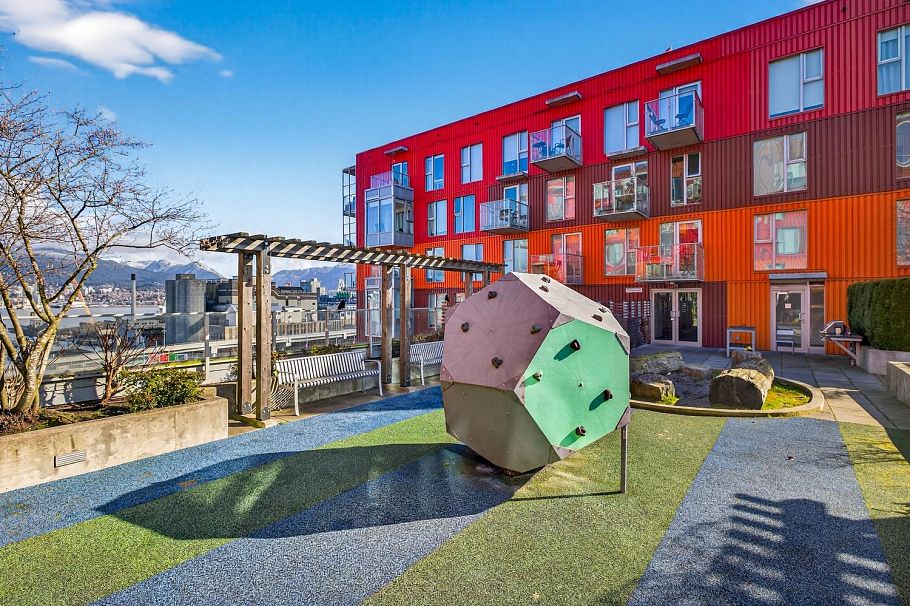 PH9 983 E Hastings Street Vancouver, BC - 18