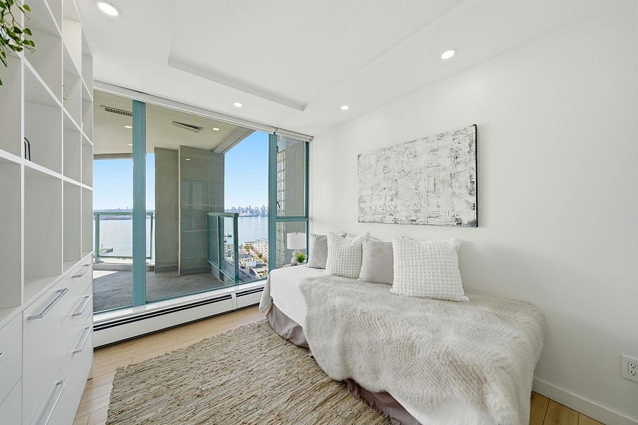 2201 120 W 2nd Street North Vancouver, BC - 12