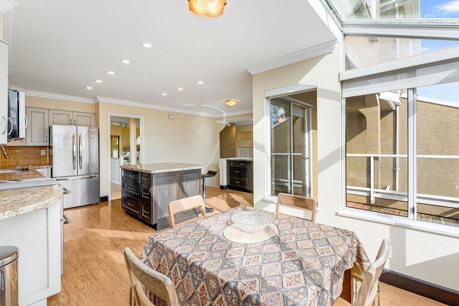 2387 Quayside Court Vancouver, BC - 10