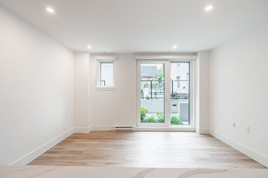 109 2085 E 1st Avenue Vancouver, BC - 20