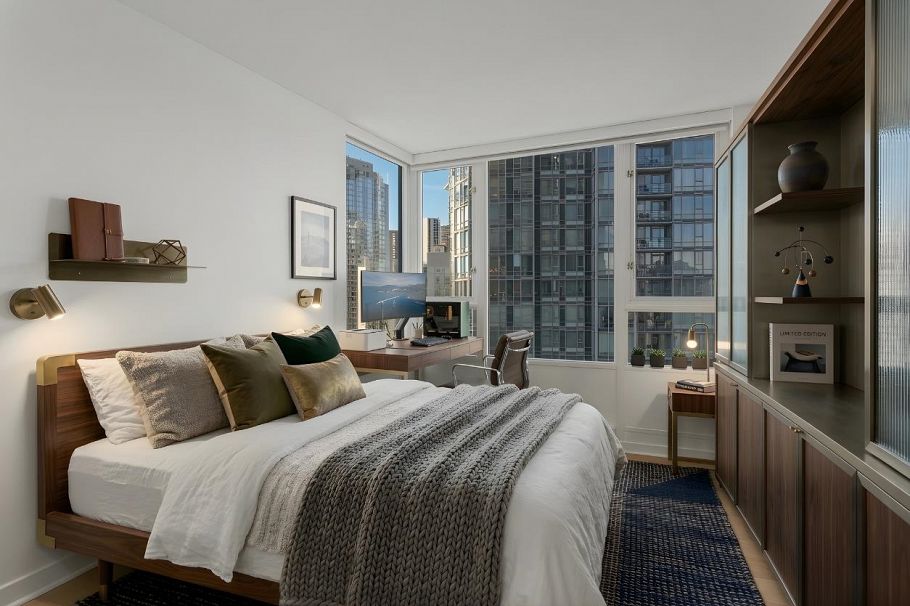 1507 1033 Marinaside Crescent Vancouver, BC - 13