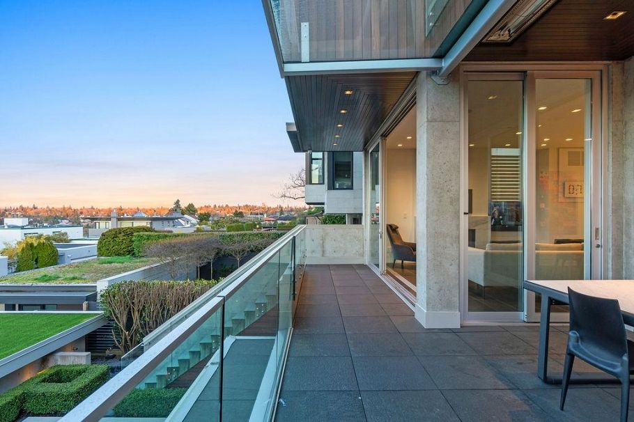 2705 W 30th Avenue Vancouver, BC - 15