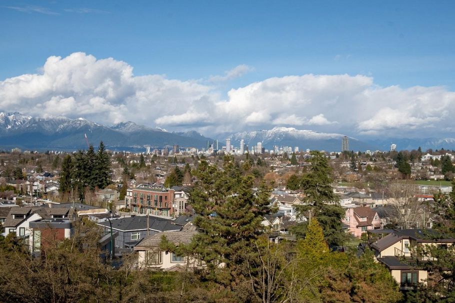 2856 W King Edward Avenue Vancouver, BC - 1
