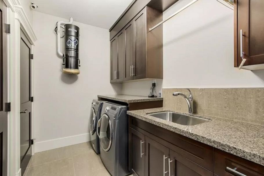 7588 Osler Street Vancouver, BC - 25