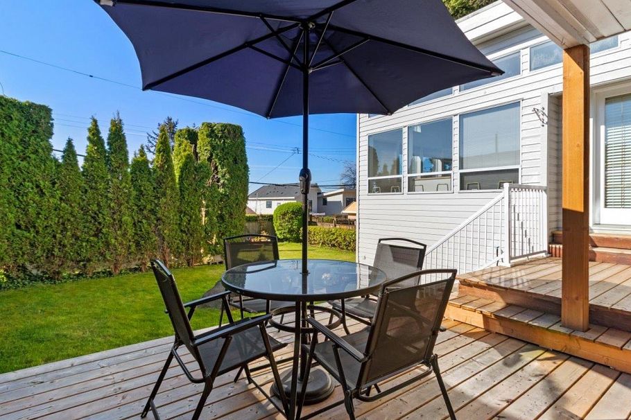 513 E 6th Street North Vancouver, BC - 32