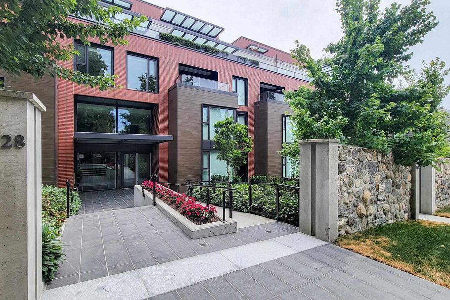 301 7128 Adera Street Vancouver, BC - 9