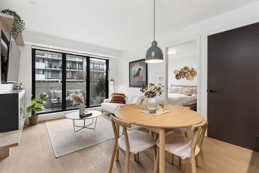 205 5089 Quebec Street Vancouver, BC - 9