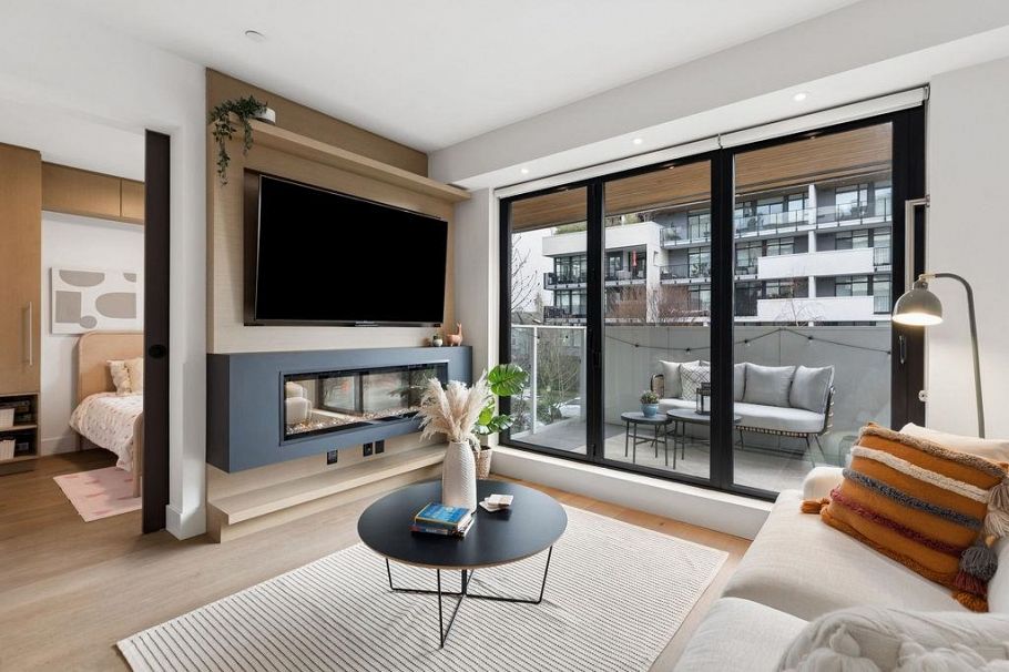 205 5089 Quebec Street Vancouver, BC - 4