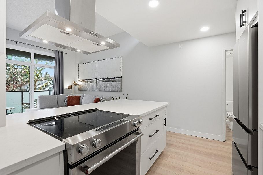 303 1516 Charles Street Vancouver, BC - 20