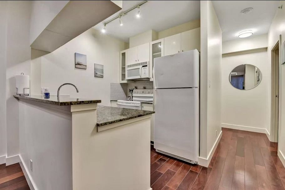 401 1238 Burrard Street Vancouver, BC - 9