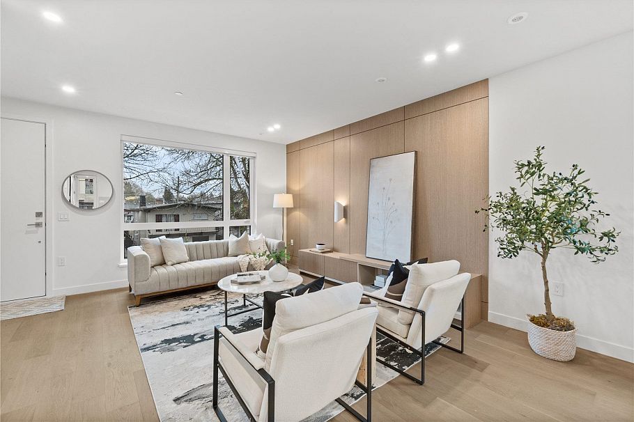 2 4963 Chester Street Vancouver, BC - 4