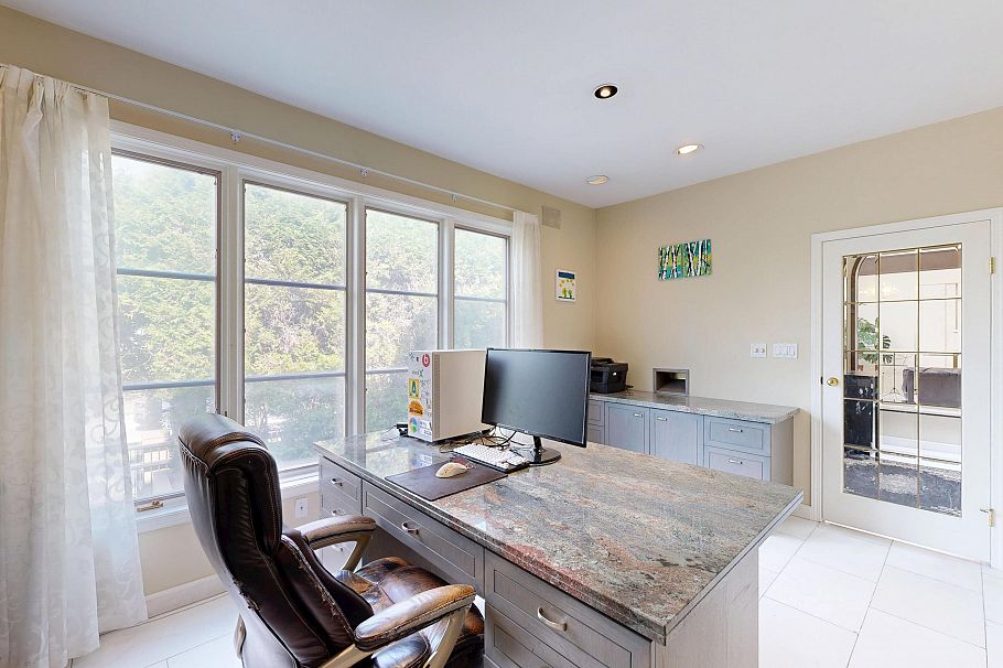 1510 W 33rd Avenue Vancouver, BC - 11