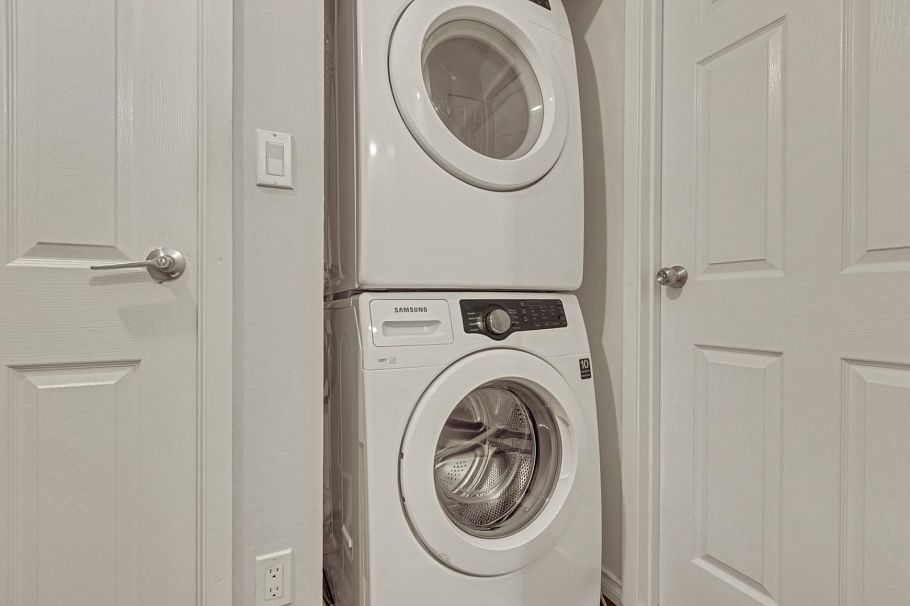 5 1535 St. Georges Avenue North Vancouver, BC - 18