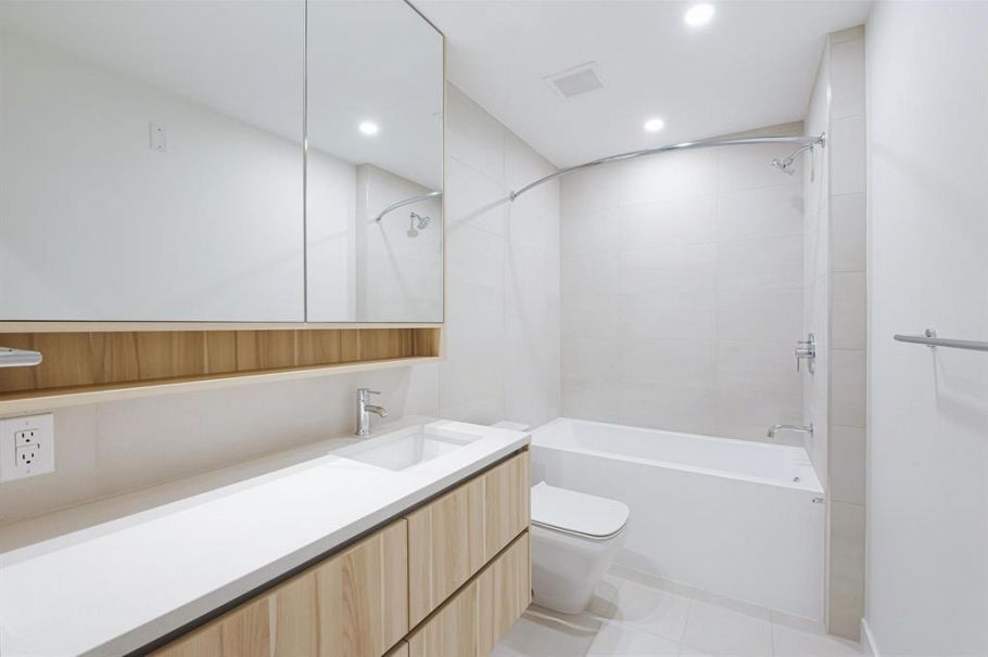 871 33 Avenue Vancouver, BC - 12