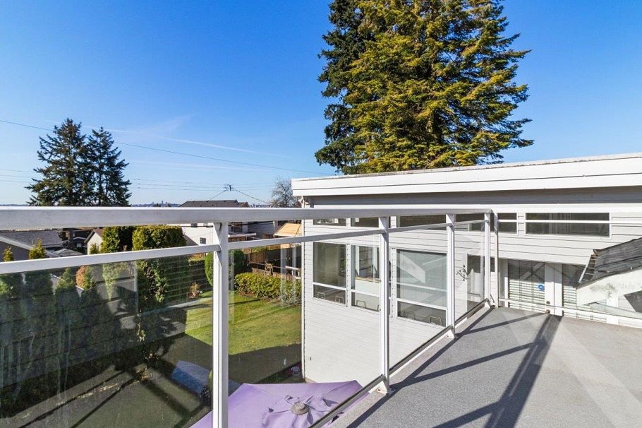 513 E 6th Street North Vancouver, BC - 17