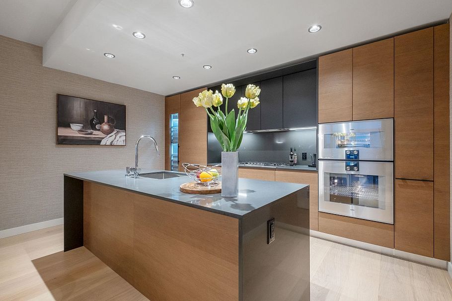 5205 1289 Hornby Street Vancouver, BC - 19