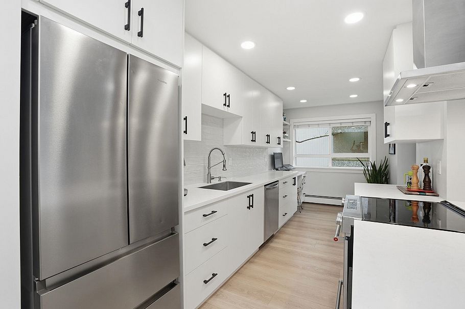 303 1516 Charles Street Vancouver, BC - 17