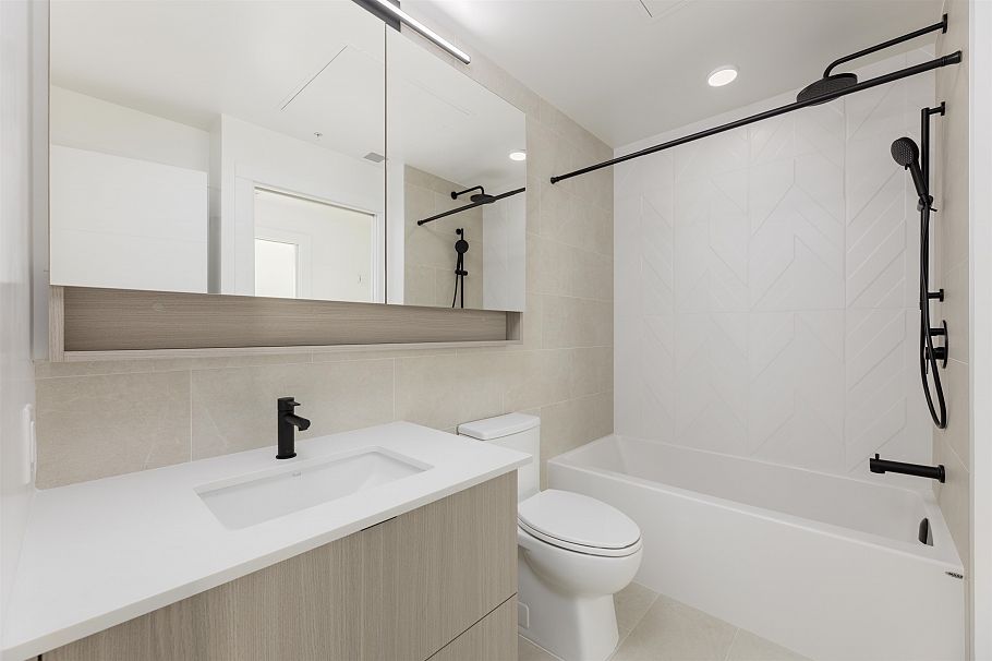 401 2268 E Broadway Street Vancouver, BC - 15