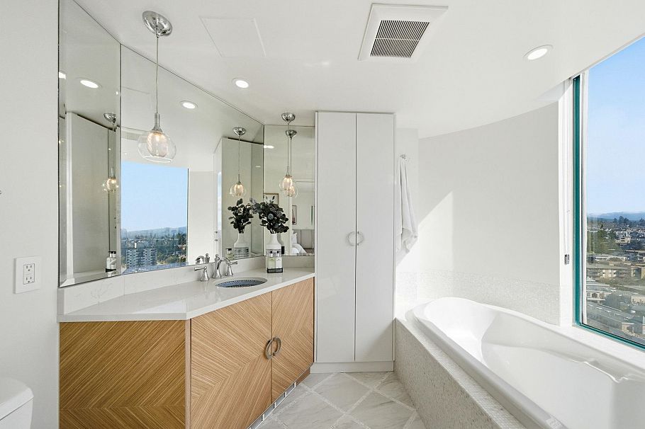 2201 120 W 2nd Street North Vancouver, BC - 13