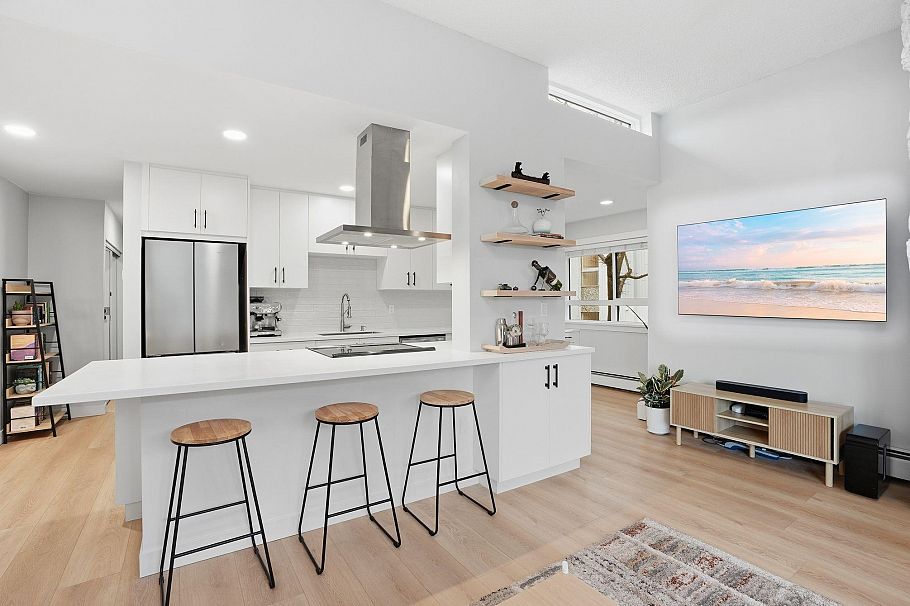 303 1516 Charles Street Vancouver, BC - 11